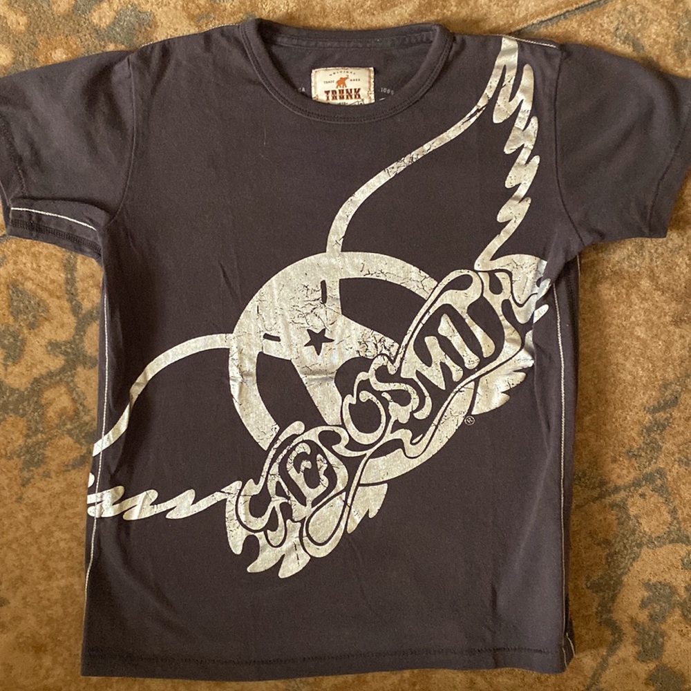 Boys/girls Trunk LTD brand “Aerosmith“ T-shirt with metallic graphic. 10/12